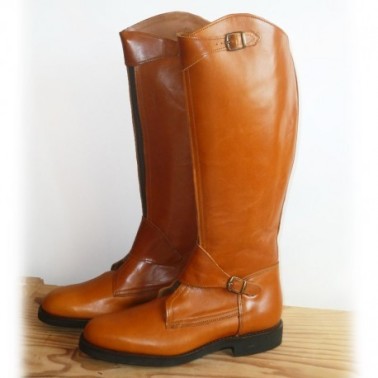 Spanish leather boots with zip